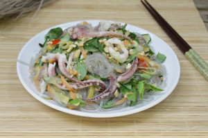 Miến trộn mực cho ngày oi bức rất ngon
