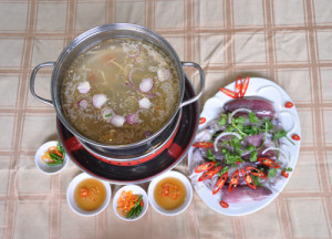 Mực nhúng nước dừa lạ mà ngon