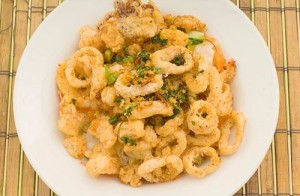 Mực rang muối tiêu trông thật ngon mắt