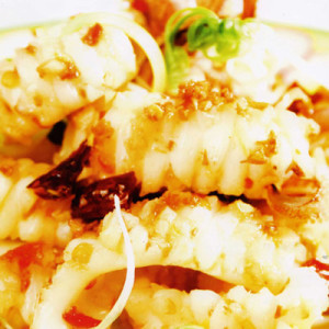 Mực xào su hào rất ngon