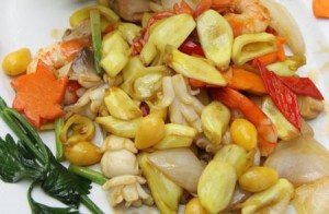 Món mít non xào mực tôm lạ và ngon