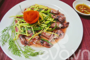 Mực trứng hấp gừng dễ làm mà lại ngon